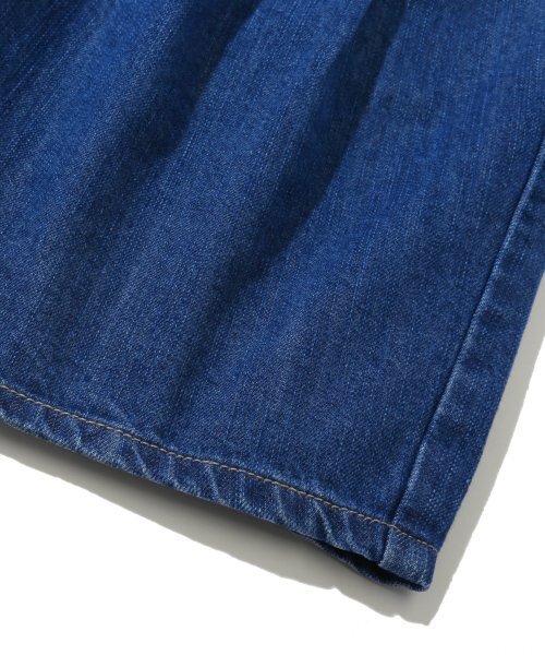 TRILLION(トリリオン)の「レインスロップツータックバミューダデニムショーツ(BLUE)(その他パンツ・レディース・その他・MEDIUM/LARGE/X-LARGE)」の9枚目の写真