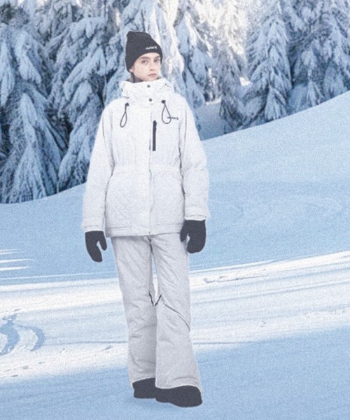 Hurley (ハーレー)の「【Hurley:ハーレー】レディーススノーウェア INSULATION DRAW CORD SNOW JKT(スポーツグッズ・レディース・オフホワイト/ブラック系その他/ベージュ/ピンク/ブラック×ホワイト/ブラック・SMALL/MEDIUM/LARGE)」の2枚目の写真