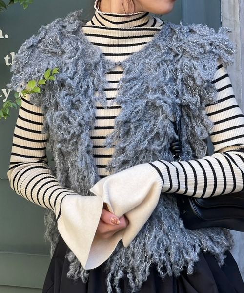 Olu.（オルドット）の「フリンジニットベスト（ベスト・レディース・ブラック/アイボリー/グレー・FREE）」の3枚目の写真