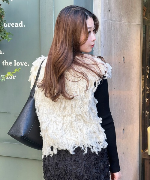 Olu.（オルドット）の「フリンジニットベスト（ベスト・レディース・ブラック/アイボリー/グレー・FREE）」の6枚目の写真