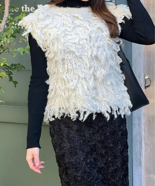 Olu.（オルドット）の「フリンジニットベスト（ベスト・レディース・ブラック/アイボリー/グレー・FREE）」の8枚目の写真