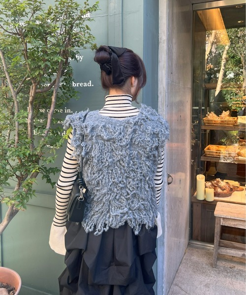 Olu.（オルドット）の「フリンジニットベスト（ベスト・レディース・ブラック/アイボリー/グレー・FREE）」の12枚目の写真