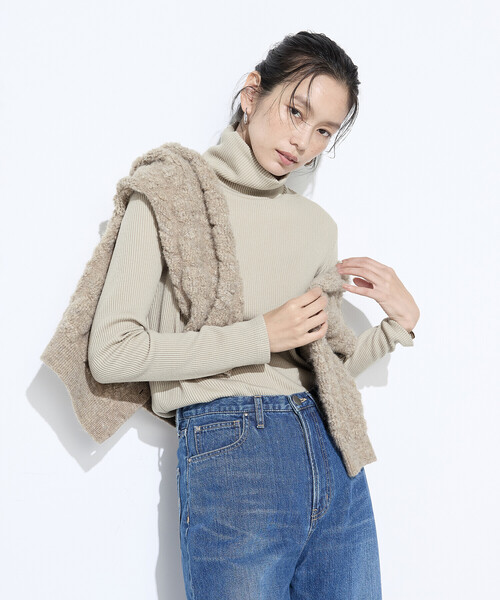 COMME CA（コムサ）の「ラグウォームリブニット タートルネックプルオーバー（Tシャツ/カットソー・レディース・レッド/ブルー系その他/ベージュ/オフホワイト/ブラック・11号/9号）」の3枚目の写真