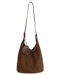 I.O.E（アイオイ）の「やわらかスエードタッチ・ムードショルダー（ショルダーバッグ）」