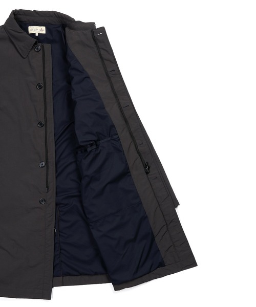 The DUFFER of ST.GEORGE（ザダファーオブセントジョージ）の「WATER-REPELLENT BAL COLLAR COAT：撥水 中綿 ステンカラーコート（ステンカラーコート・メンズ・ネイビー/チャコールグレー・X-LARGE/LARGE/MEDIUM/SMALL）」の16枚目の写真