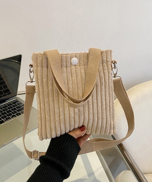 Miniministore(ミニミニストア)の「コーデュロイショルダーバッグ ミニバッグ(ショルダーバッグ・レディース・アイボリー/マジェンタ/ホワイト/ベージュ/ブラック・FREE)」の9枚目の写真