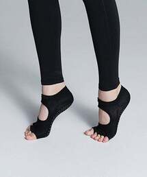 SKULLPIG（スカルピグ）の「[SWA18001-01] ヨガソックス ブラック（スポーツグッズ）」