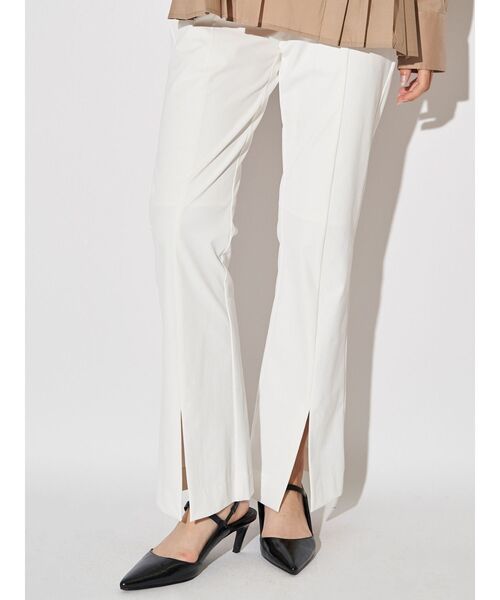 ELENDEEK（エレンディーク）の「スリットスリムパンツ（その他パンツ・レディース・オフホワイト/ブラック・01/02）」の10枚目の写真