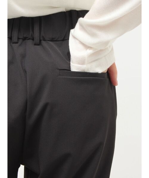 ELENDEEK（エレンディーク）の「スリットスリムパンツ（その他パンツ・レディース・オフホワイト/ブラック・01/02）」の22枚目の写真