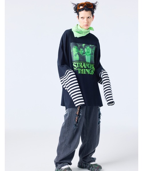 Little sunny bite(リトルサニーバイト)の「/Little sunny bite/stranger things x little sunny bite graphic fake layered long tee(Tシャツ/カットソー・レディース・ピンク/ホワイト/ブラック・MEDIUM/SMALL)」の2枚目の写真