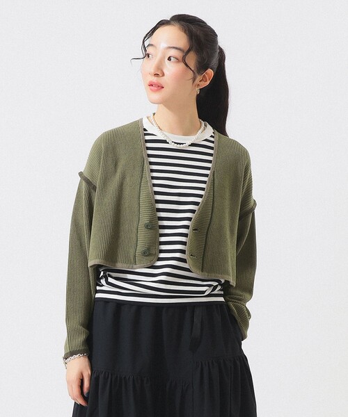 BEAMS BOY（ビームスボーイ）の「ショート ミリタリー ライナー カーディガン（カーディガン/ボレロ・レディース・ブラック/オリーブ・1/2）」の2枚目の写真
