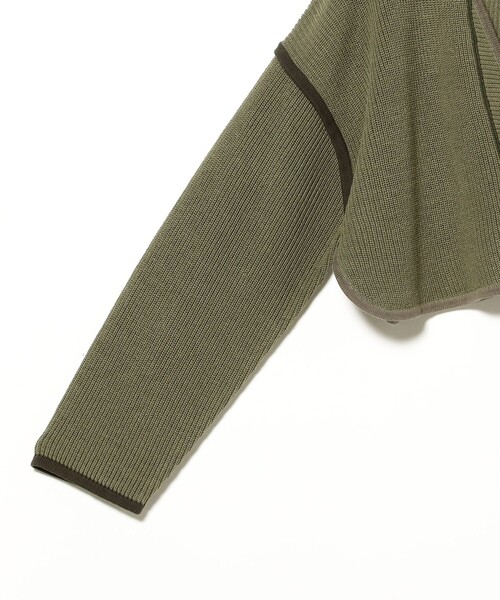 BEAMS BOY（ビームスボーイ）の「ショート ミリタリー ライナー カーディガン（カーディガン/ボレロ・レディース・ブラック/オリーブ・1/2）」の16枚目の写真