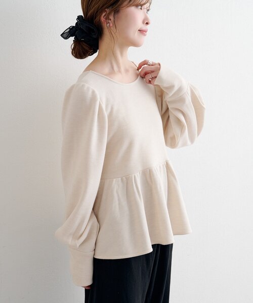 Kastane（カスタネ）の「【一部店舗限定/セットアップ対応】B ニットライクスウェットペプラムトップス（スウェット・レディース・グレー/チャコールグレー/アイボリー・FREE）」の6枚目の写真