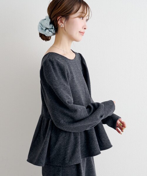 Kastane（カスタネ）の「【一部店舗限定/セットアップ対応】B ニットライクスウェットペプラムトップス（スウェット・レディース・グレー/チャコールグレー/アイボリー・FREE）」の14枚目の写真