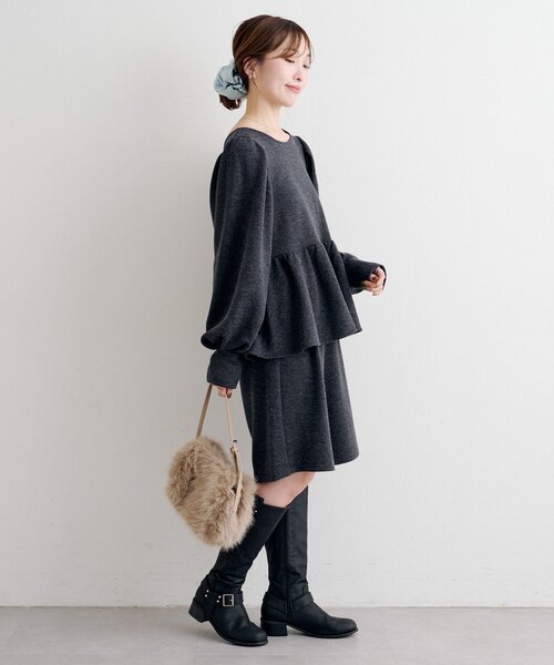 Kastane（カスタネ）の「【一部店舗限定/セットアップ対応】B ニットライクスウェットペプラムトップス（スウェット・レディース・グレー/チャコールグレー/アイボリー・FREE）」の20枚目の写真