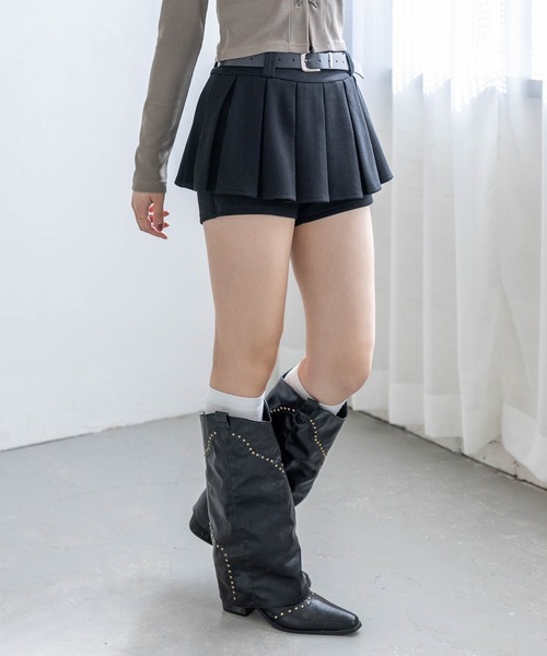 clear（クリア）の「ベルト付きプリーツミニスカート［韓国ファッション カジュアル ガーリー］≪新色追加≫（スカート・レディース・ブラック/チャコールグレー/ベージュ/ライトベージュ・S/M）」の2枚目の写真