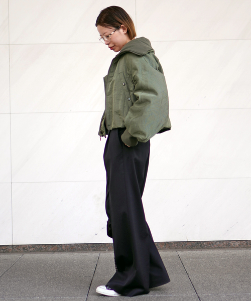 R13(アールサーティーン)の「【R13/アールサーティーン】OVERSIZED PADDED FLIGHT JACKET(ミリタリージャケット・レディース・カーキ・FREE)」の16枚目の写真