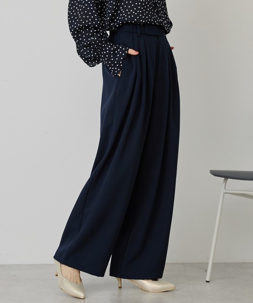 AMERICAN HOLIC(アメリカンホリック)の「【イージーケア】タックストレートパンツ(その他パンツ・レディース・ネイビー/ブラック・L/M)」の13枚目の写真