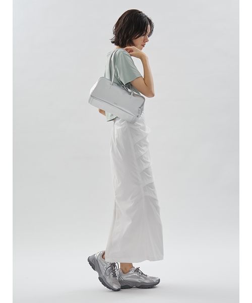 emmi（エミ）の「レザーボストンバッグ（ボストンバッグ・レディース・シルバー/ブラック/レッド/ライム・F）」の14枚目の写真