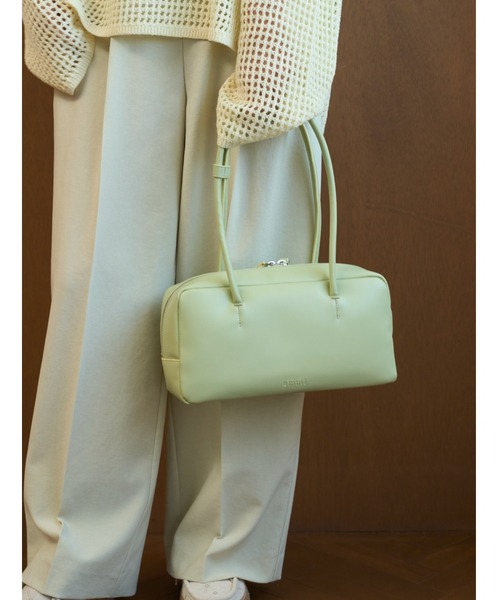 emmi（エミ）の「レザーボストンバッグ（ボストンバッグ・レディース・シルバー/ブラック/レッド/ライム・F）」の22枚目の写真