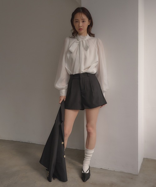 INGNI SOELA（イングソエラ）の「【INGNI　SOELA】袖ボリュームシアーボウタイブラウス／WEB限定（シャツ/ブラウス・レディース・ブラック/ホワイト系6/オフホワイト・FREE）」の15枚目の写真