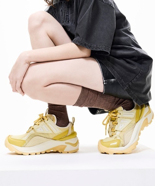 ONITSUKA TIGER YELLOW COLLECTION】 LAPLUNG / ラプラン（スニーカー