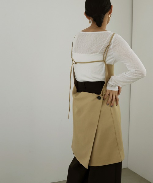 hellam（へラム）の「TRツイルバックオープンチュニックキャミ（キャミソール・レディース・アイボリー/ベージュ/グレー/ブラック・FREE）」の4枚目の写真