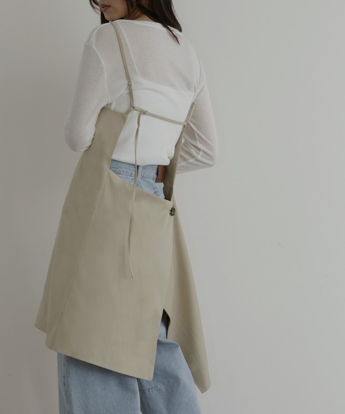 hellam（へラム）の「TRツイルバックオープンチュニックキャミ（キャミソール・レディース・アイボリー/ベージュ/グレー/ブラック・FREE）」の22枚目の写真