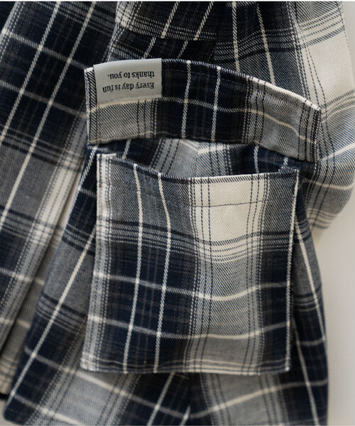 and D. petit main（アンドディープティマイン）の「プリーツカーゴキュロット（スカート・キッズ・ライトカーキ/ブラック/ベージュ・110cm/140cm/130cm/120cm/100cm）」の15枚目の写真