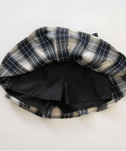 and D. petit main（アンドディープティマイン）の「プリーツカーゴキュロット（スカート・キッズ・ライトカーキ/ブラック/ベージュ・110cm/140cm/130cm/120cm/100cm）」の16枚目の写真