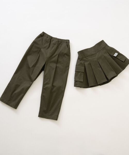 and D. petit main（アンドディープティマイン）の「プリーツカーゴキュロット（スカート・キッズ・ライトカーキ/ブラック/ベージュ・110cm/140cm/130cm/120cm/100cm）」の18枚目の写真