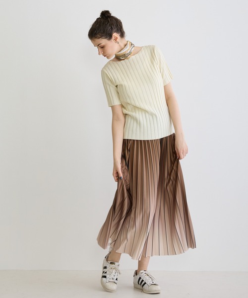 NICOLE white（ニコルホワイト）の「グラデーションプリーツスカート（スカート・レディース・ブルー/グリーン/ブラウン/ブラック・FREE）」の19枚目の写真