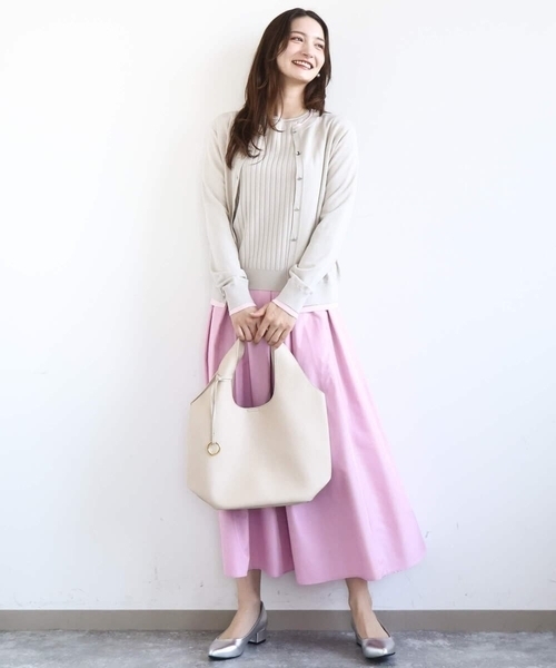MK MICHEL KLEIN（エムケーミッシェルクラン）の「[A4収納可]リングチャーム付きトートバッグ（トートバッグ・レディース・アイボリー/ブラック/ライトグレー・38）」の10枚目の写真