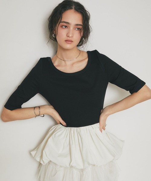 ARVELLIA(アルベリア)の「ASYMMETRIC BALLOON TOP(Tシャツ/カットソー・レディース・グレー/ブラック・M)」の1枚目の写真