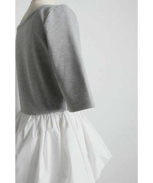 ARVELLIA(アルベリア)の「ASYMMETRIC BALLOON TOP(Tシャツ/カットソー・レディース・グレー/ブラック・M)」の7枚目の写真