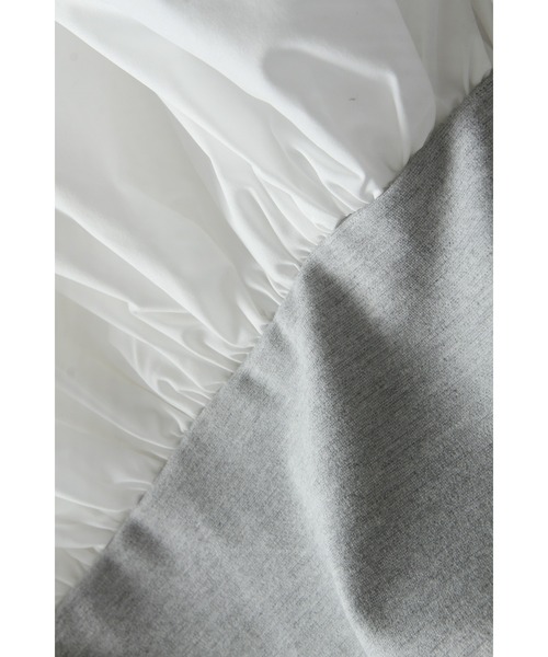 ARVELLIA(アルベリア)の「ASYMMETRIC BALLOON TOP(Tシャツ/カットソー・レディース・グレー/ブラック・M)」の9枚目の写真