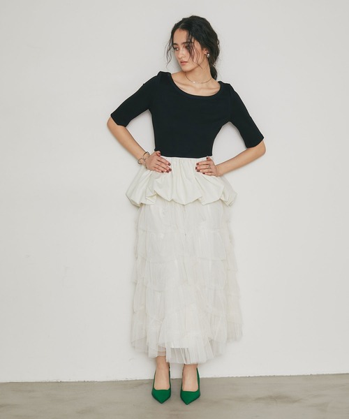 ARVELLIA(アルベリア)の「ASYMMETRIC BALLOON TOP(Tシャツ/カットソー・レディース・グレー/ブラック・M)」の14枚目の写真