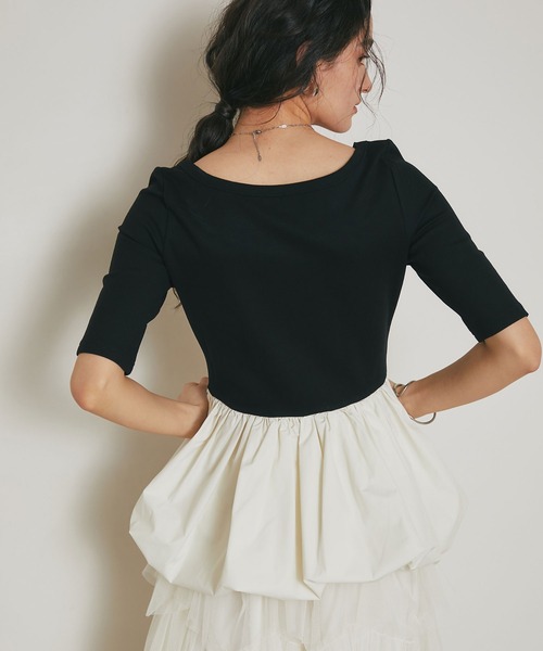 ARVELLIA(アルベリア)の「ASYMMETRIC BALLOON TOP(Tシャツ/カットソー・レディース・グレー/ブラック・M)」の16枚目の写真