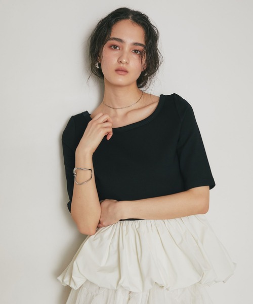 ARVELLIA(アルベリア)の「ASYMMETRIC BALLOON TOP(Tシャツ/カットソー・レディース・グレー/ブラック・M)」の17枚目の写真