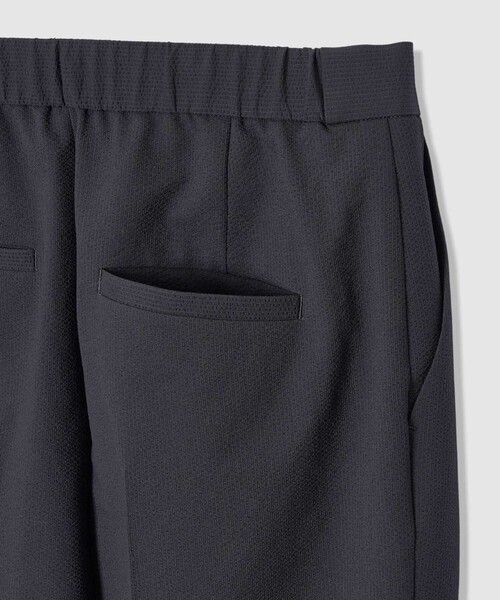 ANAYI（アナイ）の「【セットアップ対応商品】サッカーストレッチテーパードパンツ（その他パンツ・レディース・ライトグレー/ホワイト/ネイビー/ベージュ・38/36/34）」の14枚目の写真