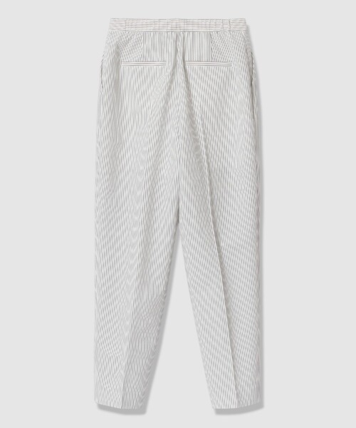 ANAYI（アナイ）の「【セットアップ対応商品】サッカーストレッチテーパードパンツ（その他パンツ・レディース・ライトグレー/ホワイト/ネイビー/ベージュ・38/36/34）」の17枚目の写真