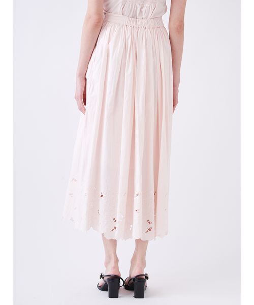 SNIDEL（スナイデル）の「エンブロイダリースカート（スカート・レディース・ピンク/ホワイト/ネイビー・1/0）」の8枚目の写真