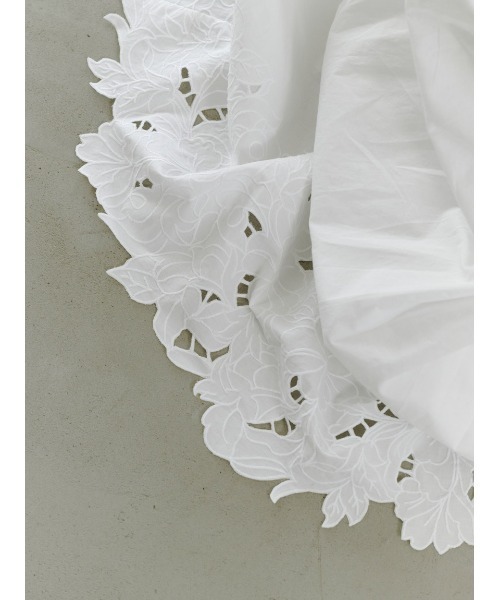 SNIDEL（スナイデル）の「エンブロイダリースカート（スカート・レディース・ピンク/ホワイト/ネイビー・1/0）」の21枚目の写真