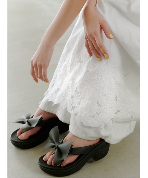 SNIDEL（スナイデル）の「エンブロイダリースカート（スカート・レディース・ピンク/ホワイト/ネイビー・1/0）」の20枚目の写真