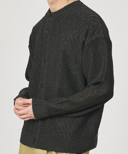 ABAHOUSE（アバハウス）の「ドライタッチ ペーパーライク クルーネックカーディガン（カーディガン/ボレロ・メンズ・ベージュ/ピンクベージュ/ブラック/グレー・46/48）」の9枚目の写真