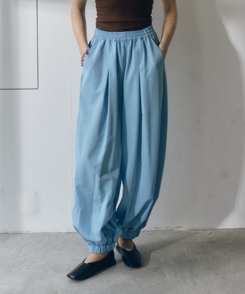 Muel Chic(ミュエルシック)の「Cova pants コヴァパンツ(その他パンツ・レディース・スカイブルー/ブラック/アイボリー・FREE)」の1枚目の写真
