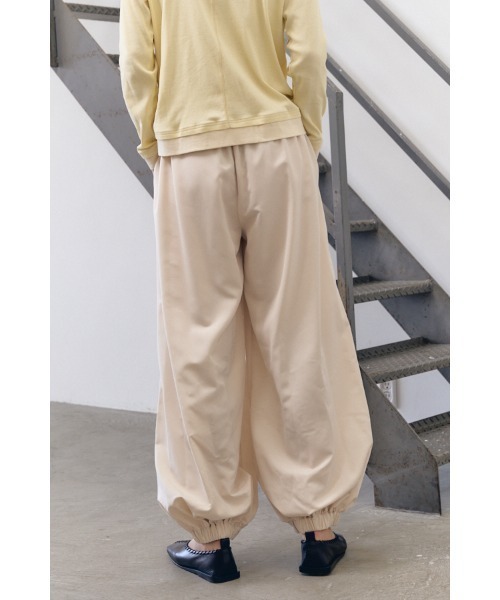 Muel Chic(ミュエルシック)の「Cova pants コヴァパンツ(その他パンツ・レディース・スカイブルー/ブラック/アイボリー・FREE)」の19枚目の写真