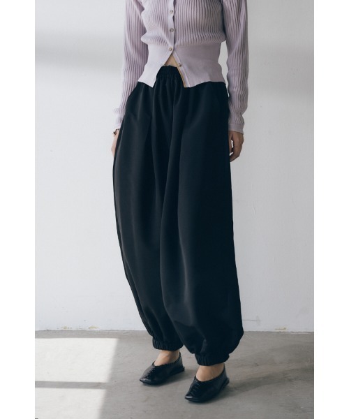 Muel Chic(ミュエルシック)の「Cova pants コヴァパンツ(その他パンツ・レディース・スカイブルー/ブラック/アイボリー・FREE)」の5枚目の写真