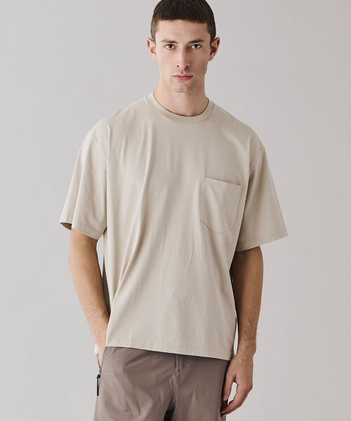 handvaerk(ハンドバーク)の「handvaerk | 60/2 クルーネックビッグポケットTシャツ SOLID MEN(Tシャツ/カットソー・メンズ・ブラック/ブラウン系その他/グレー系その他/ダークグレー/グリーン系その他/ホワイト/ホワイト系その他・L/M/S)」の3枚目の写真