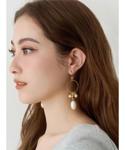 EVRIS（エヴリス）の「PEARL MOTIF ピアス（ピアス（両耳用）・レディース・シルバー/ゴールド・FREE）」の4枚目の写真